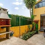 Apartament A Big Beautiful House Near Santa Cruz