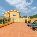 A Big Beautiful House Near Santa Cruz * A dos Cunhados